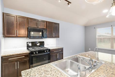 221 Camellia Drive Hutto TX 78634