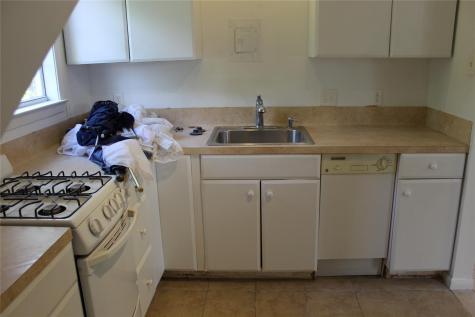 1010 W Live Oak Street Lockhart TX 78644