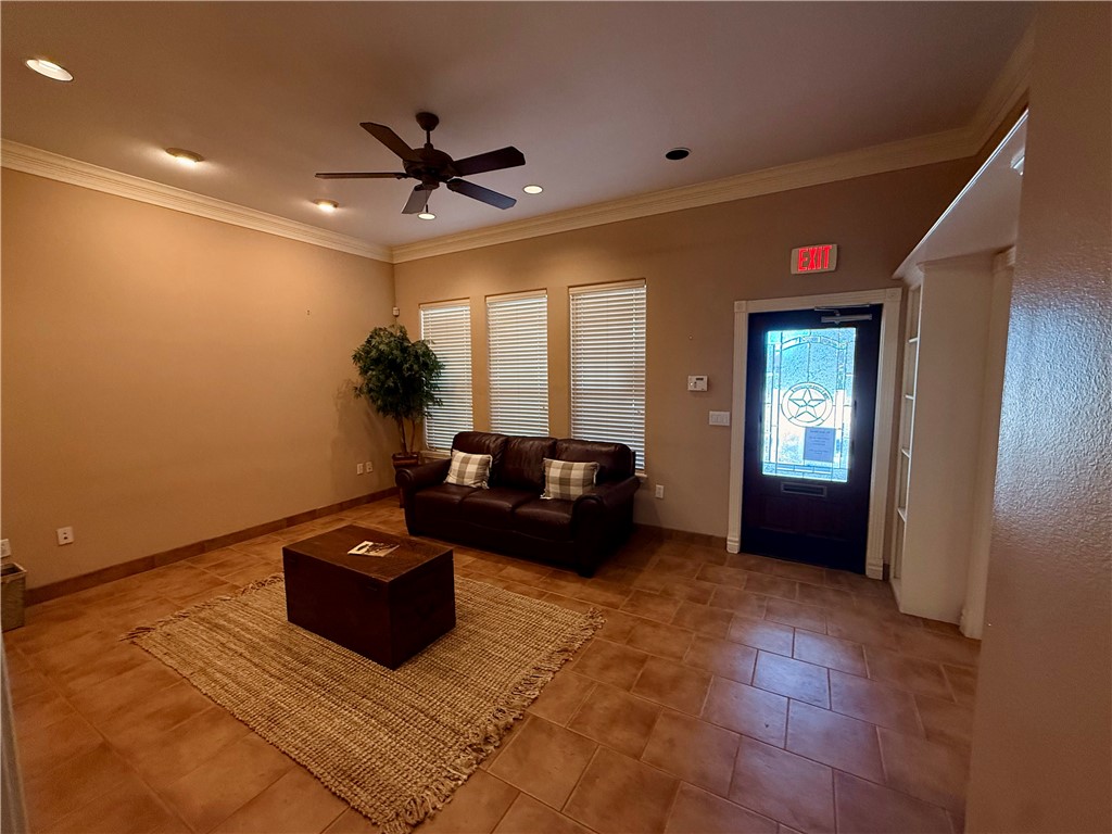 5026 Holly Corpus Christi TX 78411