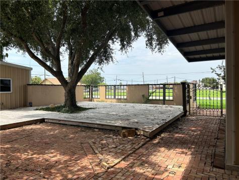 610 Elm Drive Portland TX 78374