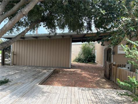 610 Elm Drive Portland TX 78374
