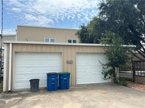 610 Elm Drive Portland TX 78374