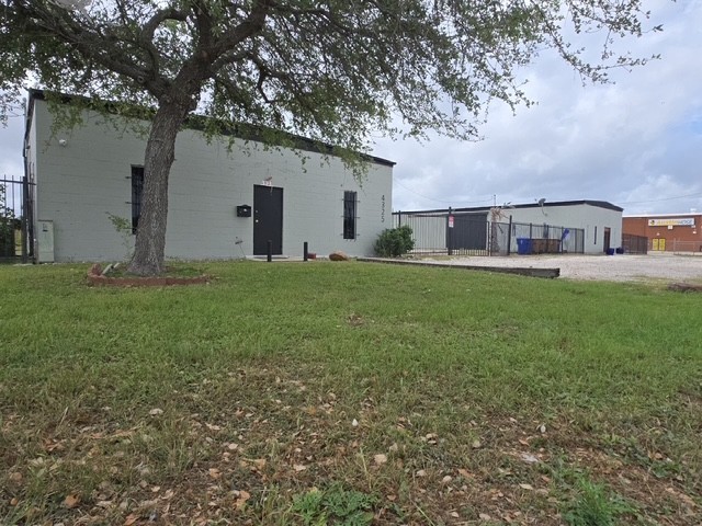 4333&4325 Agnes Street Corpus Christi TX 78405
