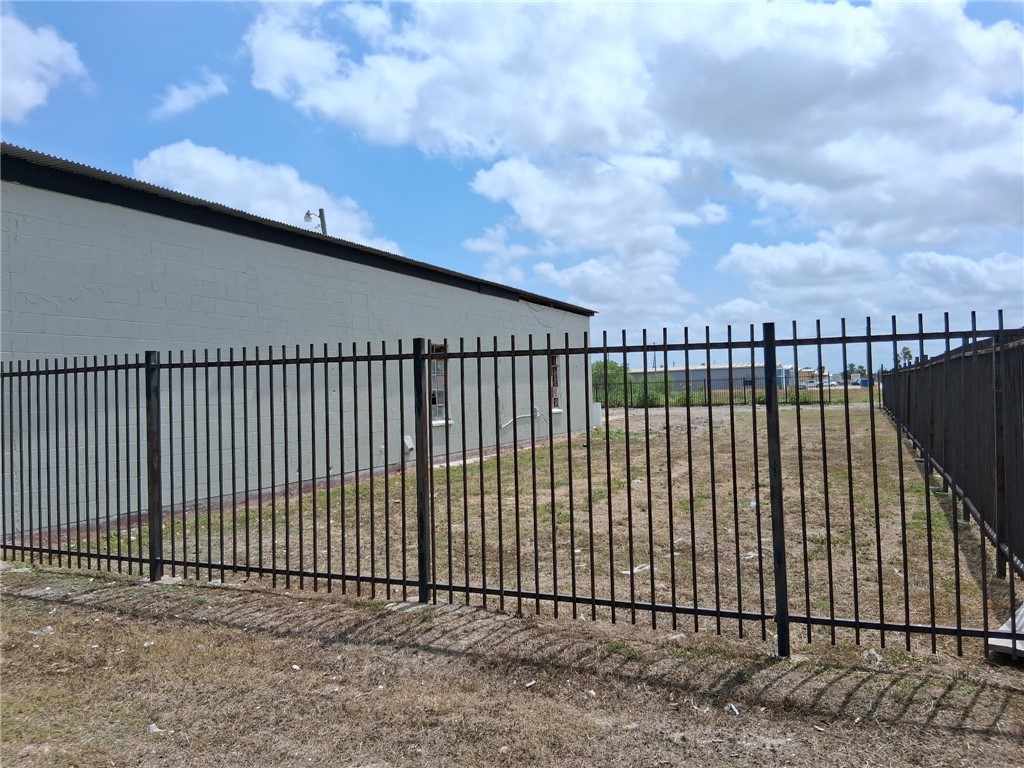 4333&4325 Agnes Street Corpus Christi TX 78405
