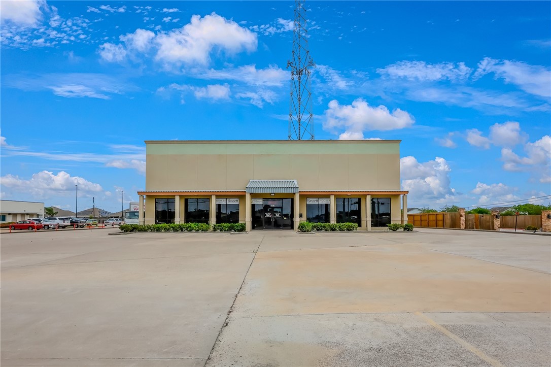 2818 Rodd Field Corpus Christi TX 78414