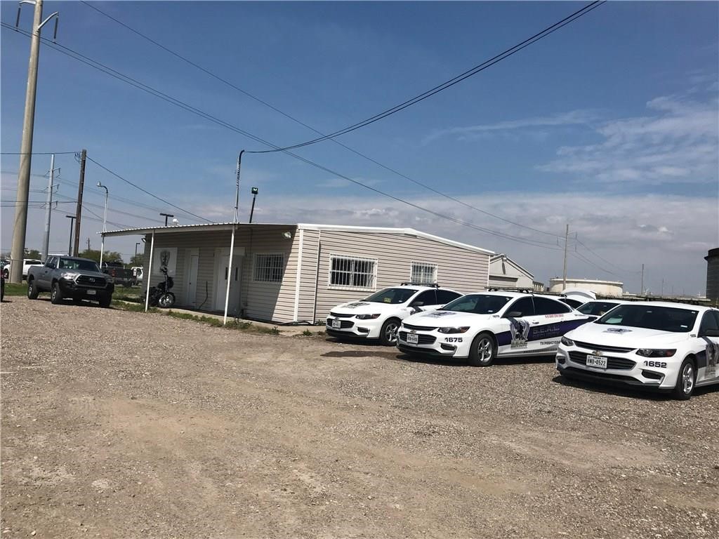 4908 Up River Corpus Christi TX 78407