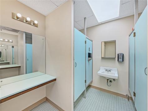 1031 Us Highway Portland TX 78374