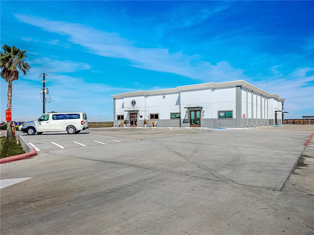 2510 London Pirate 33 B Corpus Christi TX 78415