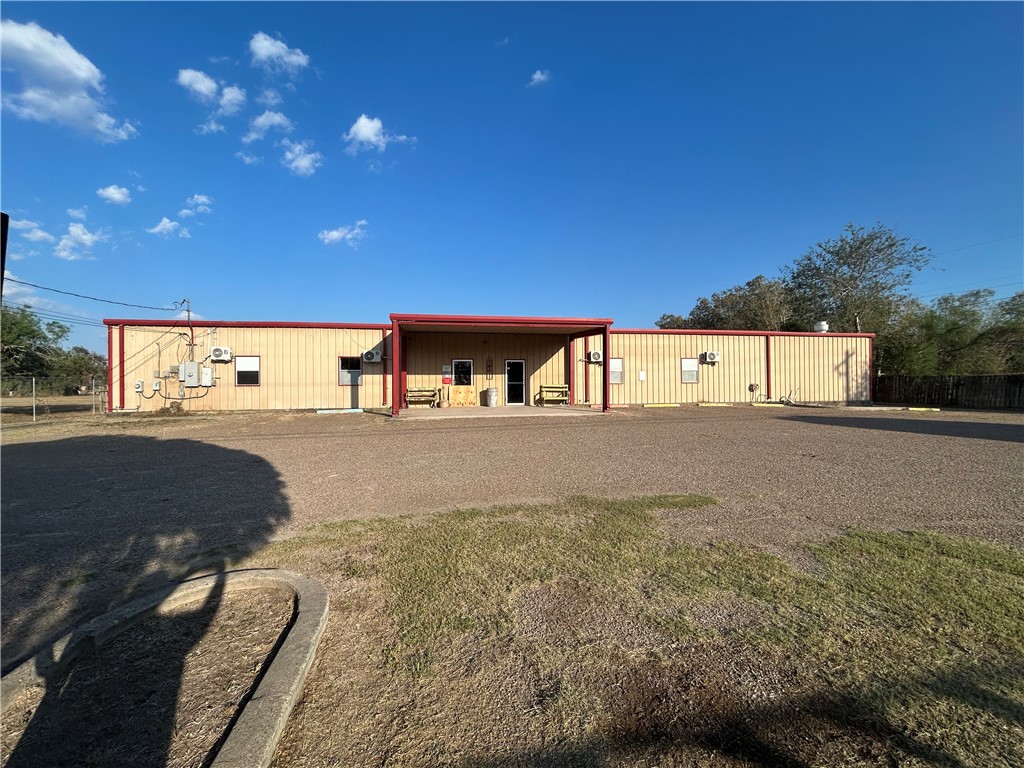 1881 S Reynolds Street Alice TX 78332