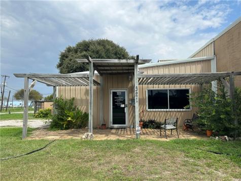 321 5th Avenue Portland TX 78374