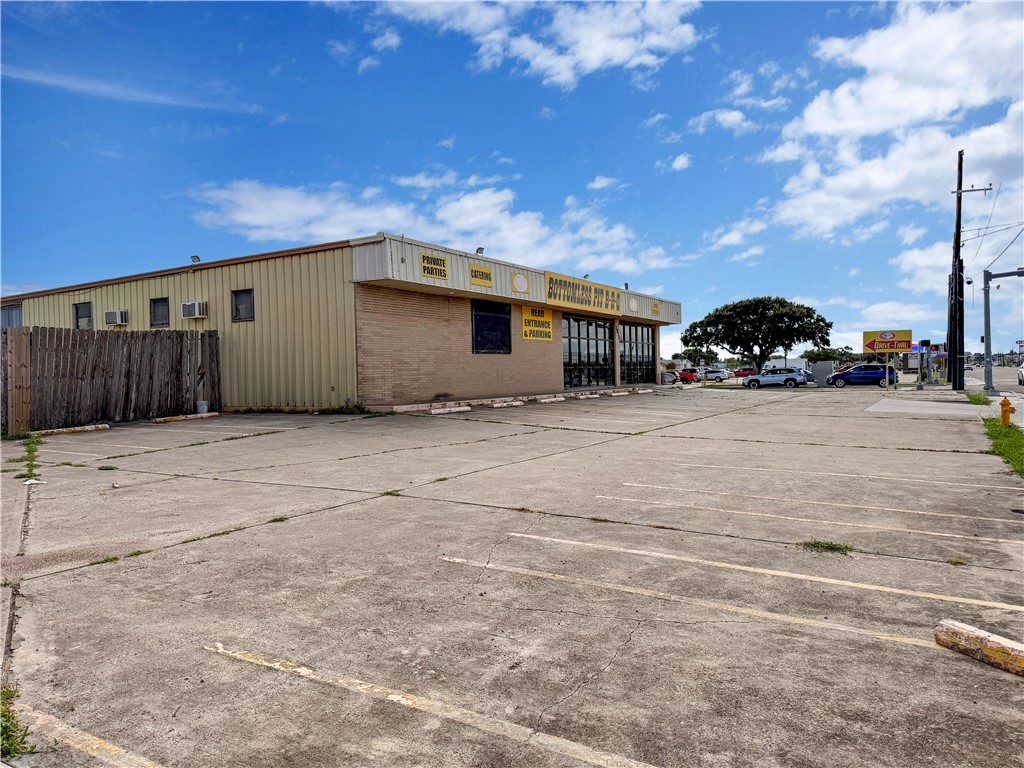 2815 Leopard Street Corpus Christi TX 78408