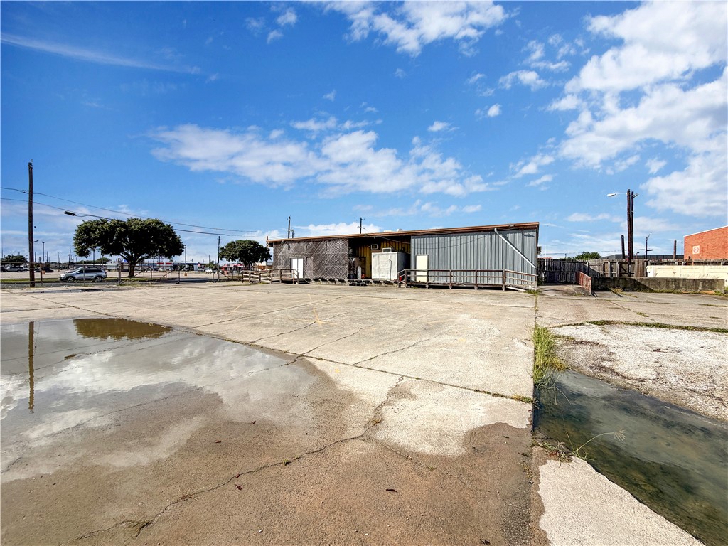 2815 Leopard Street Corpus Christi TX 78408