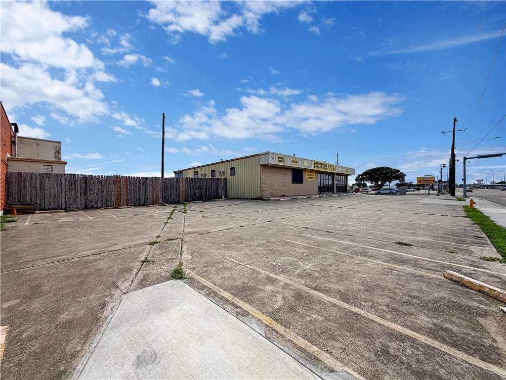 2815 Leopard Street Corpus Christi TX 78408