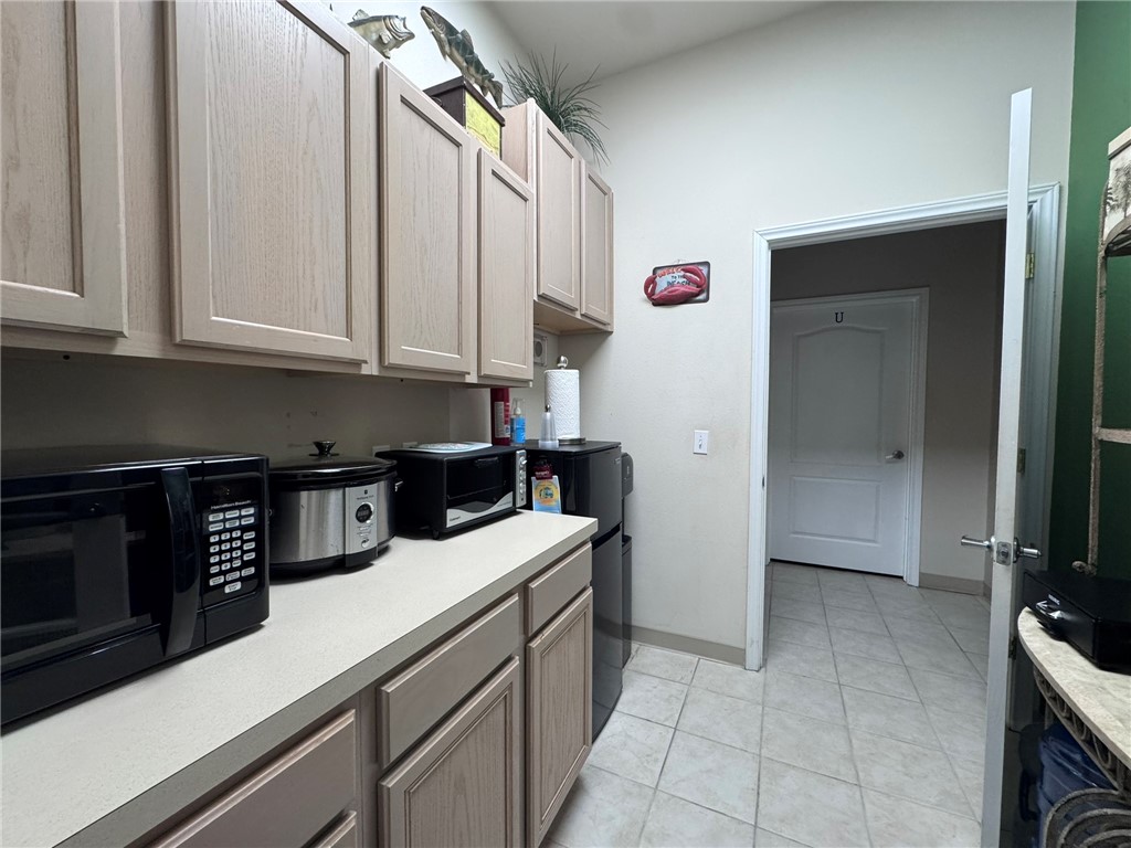 15217 S Padre Island Dr 100-m Corpus Christi TX 78418