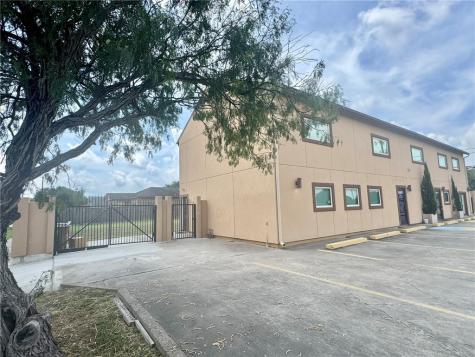 5902 Kostoryz Corpus Christi TX 78415