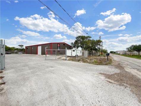 428/434 Anchor Street Corpus Christi TX 78418