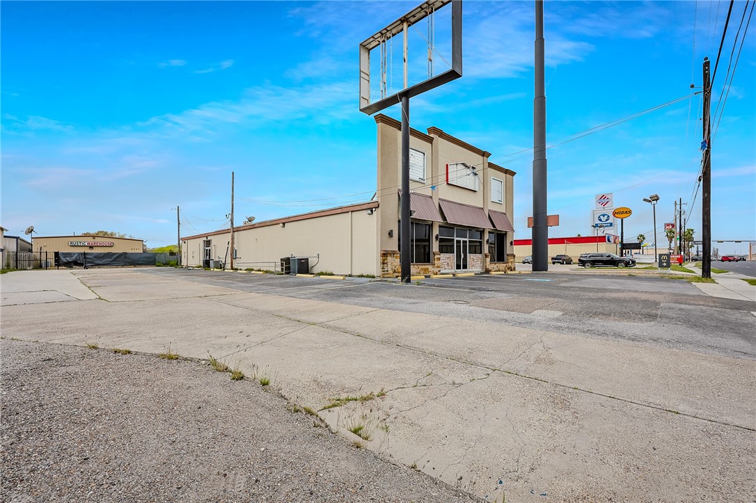 3225 S Padre Island Drive Corpus Christi TX 78415