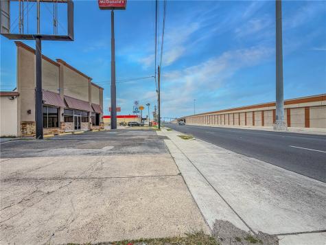 3225 S Padre Island Drive Corpus Christi TX 78415