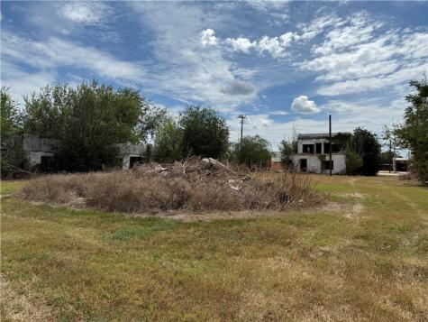 66 N Johnson Street Alice TX 78332