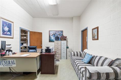 222 W Thornton Street W Three Rivers TX 78071
