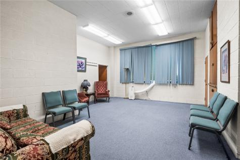222 W Thornton Street W Three Rivers TX 78071