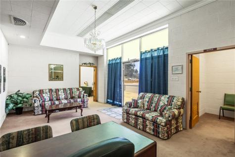 222 W Thornton Street W Three Rivers TX 78071