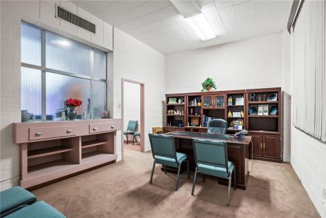 222 W Thornton Street W Three Rivers TX 78071