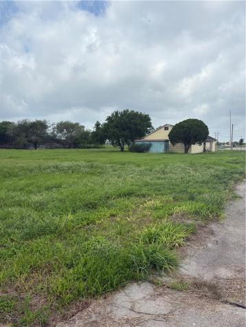 1814 Lodge Lane Corpus Christi TX 78409