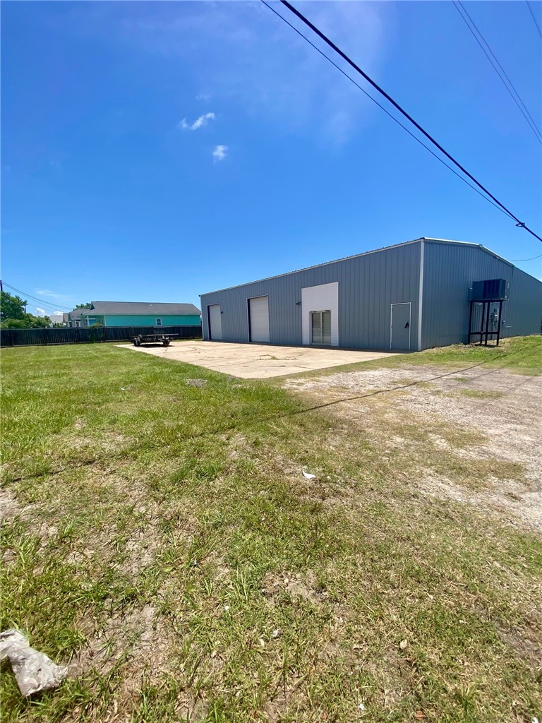 1830 Highway 35 S Rockport TX 78382