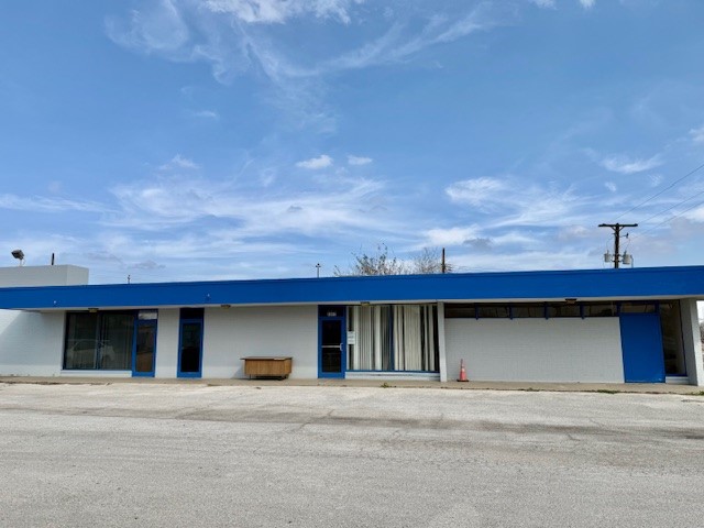 1900 S Washington Street Beeville TX 78102