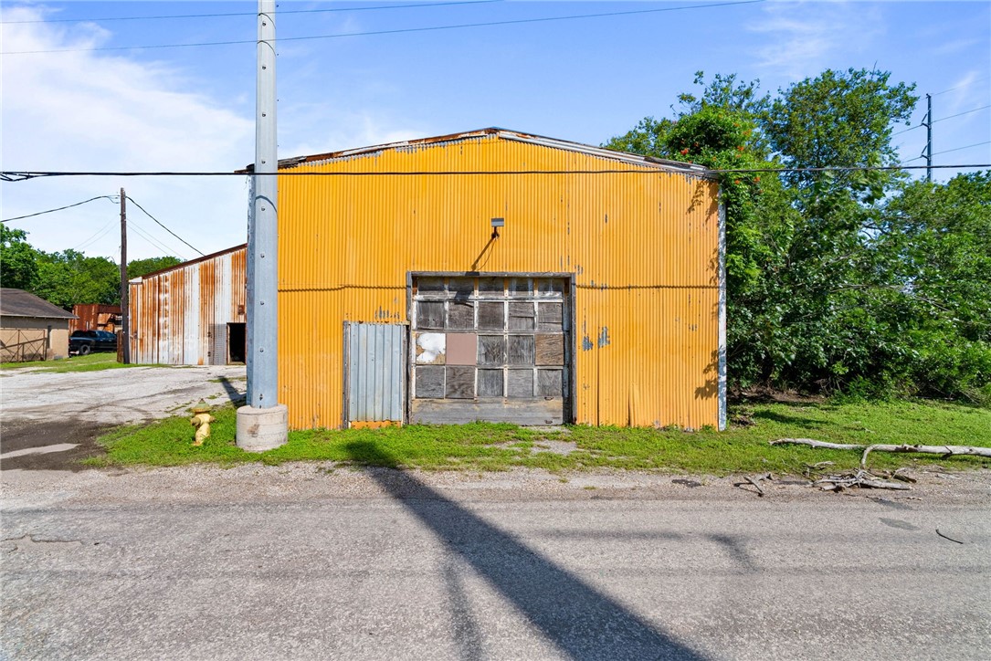 4709 Leopard Street Corpus Christi TX 78408