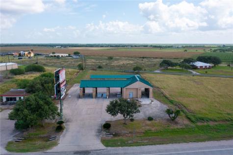 547 E Orange Avenue Orange Grove TX 78372