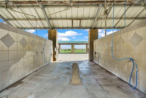 547 E Orange Avenue Orange Grove TX 78372
