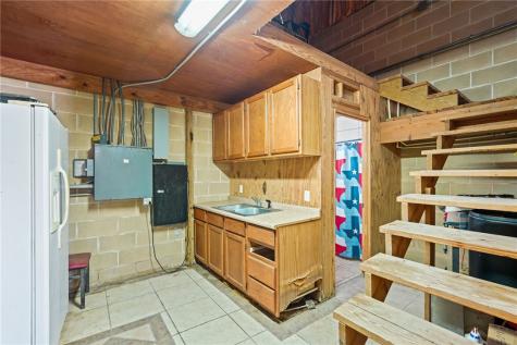 547 E Orange Avenue Orange Grove TX 78372