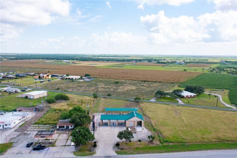 547 E Orange Avenue Orange Grove TX 78372