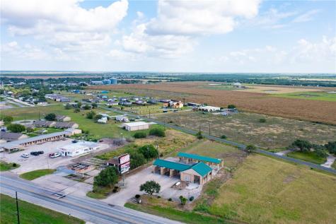 547 E Orange Avenue Orange Grove TX 78372