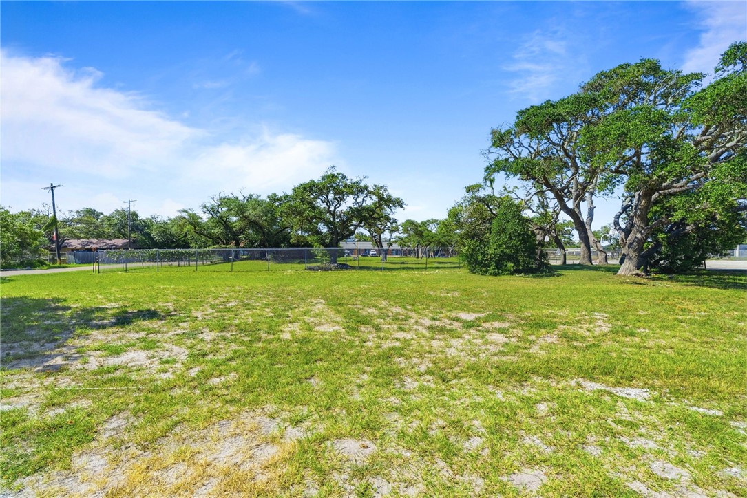 2220 Hwy 35 N Rockport TX 78382