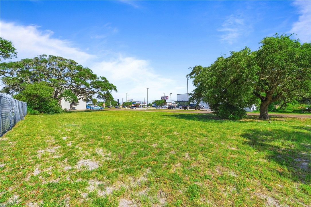2220 Hwy 35 N Rockport TX 78382
