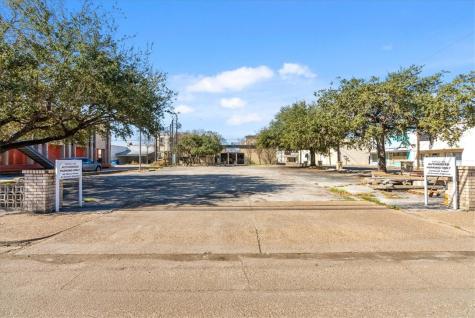 214 N Washington Street Beeville TX 78102