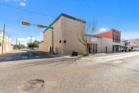 214 N Washington Street Beeville TX 78102
