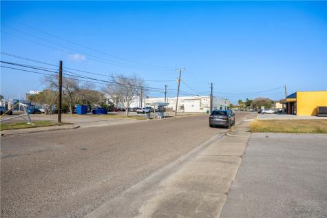 525 Clifford Street Corpus Christi TX 78404