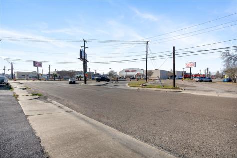 525 Clifford Street Corpus Christi TX 78404
