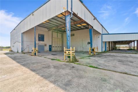 1126 Airport Road Alice TX 78332