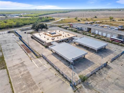 1126 Airport Road Alice TX 78332