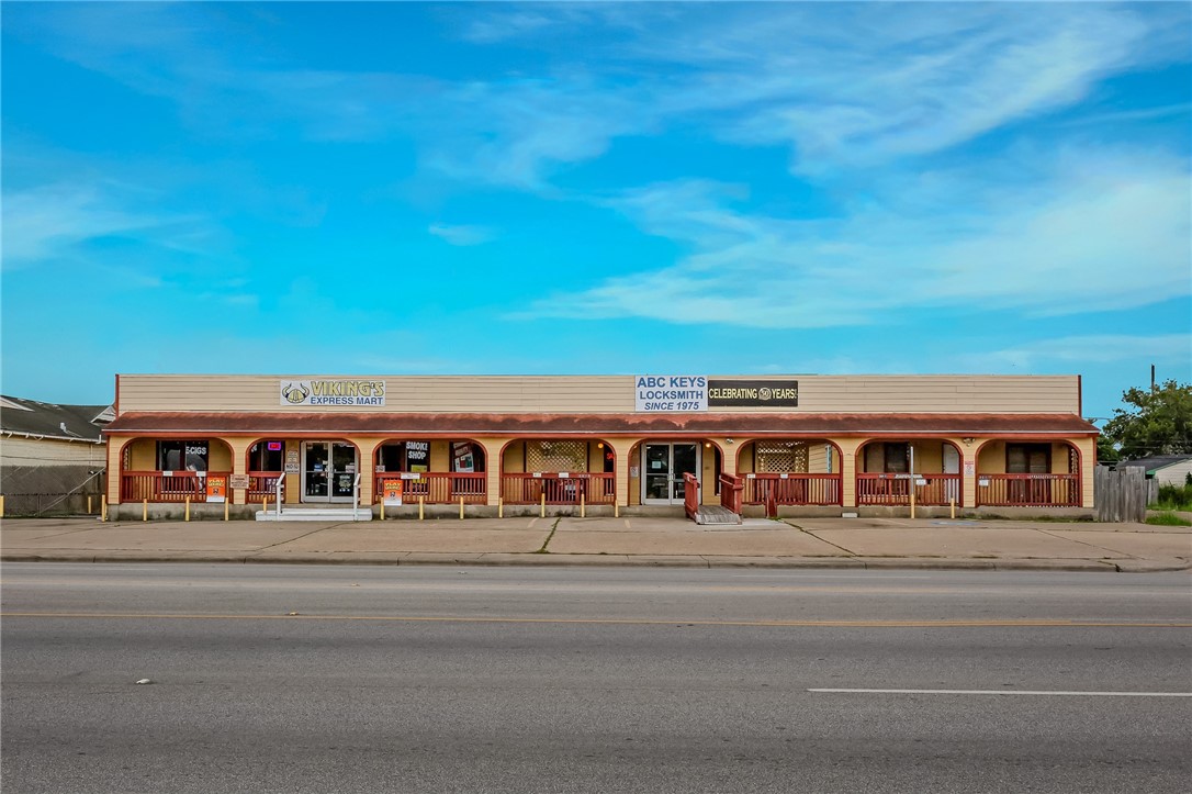 2621 Ayers Street Corpus Christi TX 78404