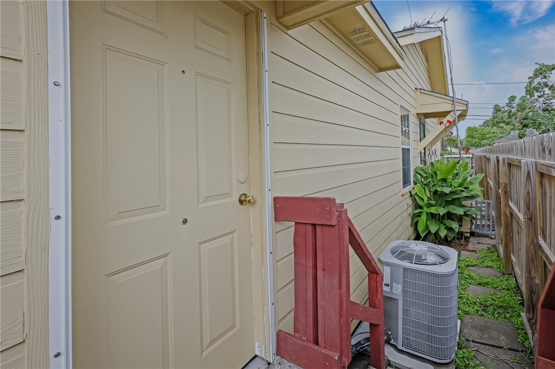 2621 Ayers Street Corpus Christi TX 78404