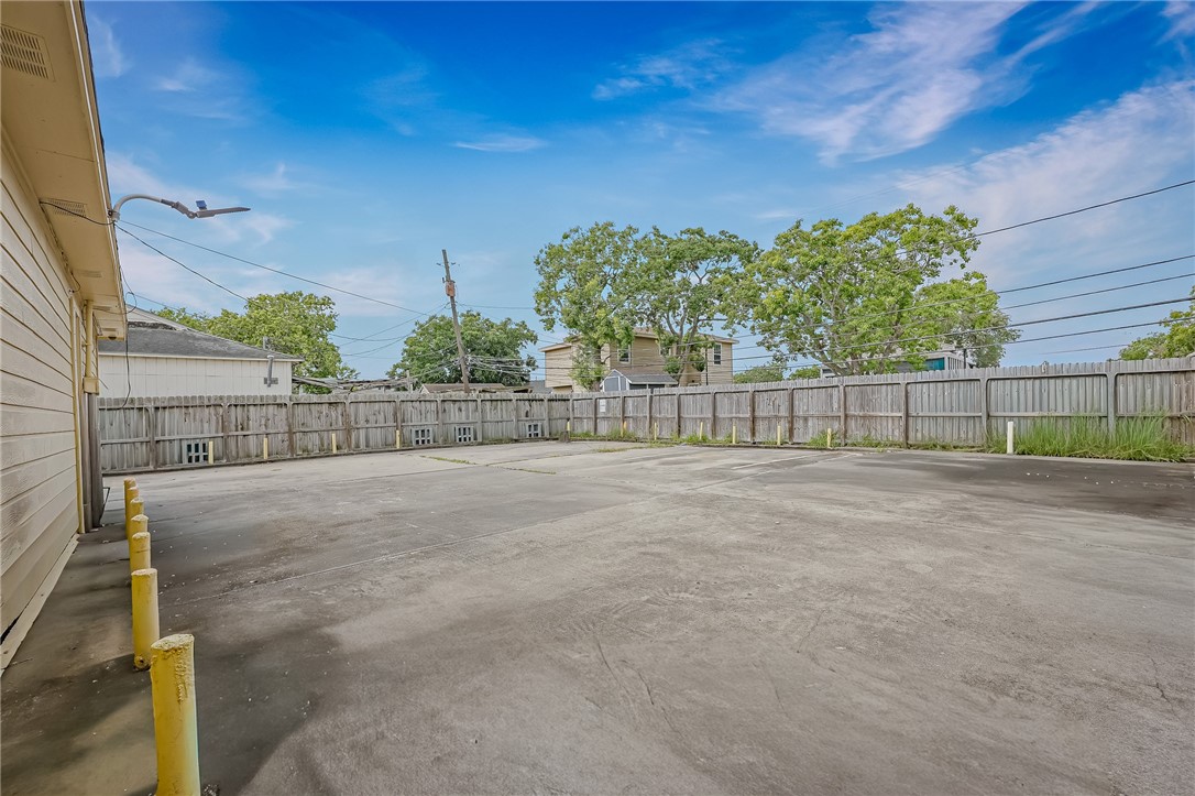 2621 Ayers Street Corpus Christi TX 78404