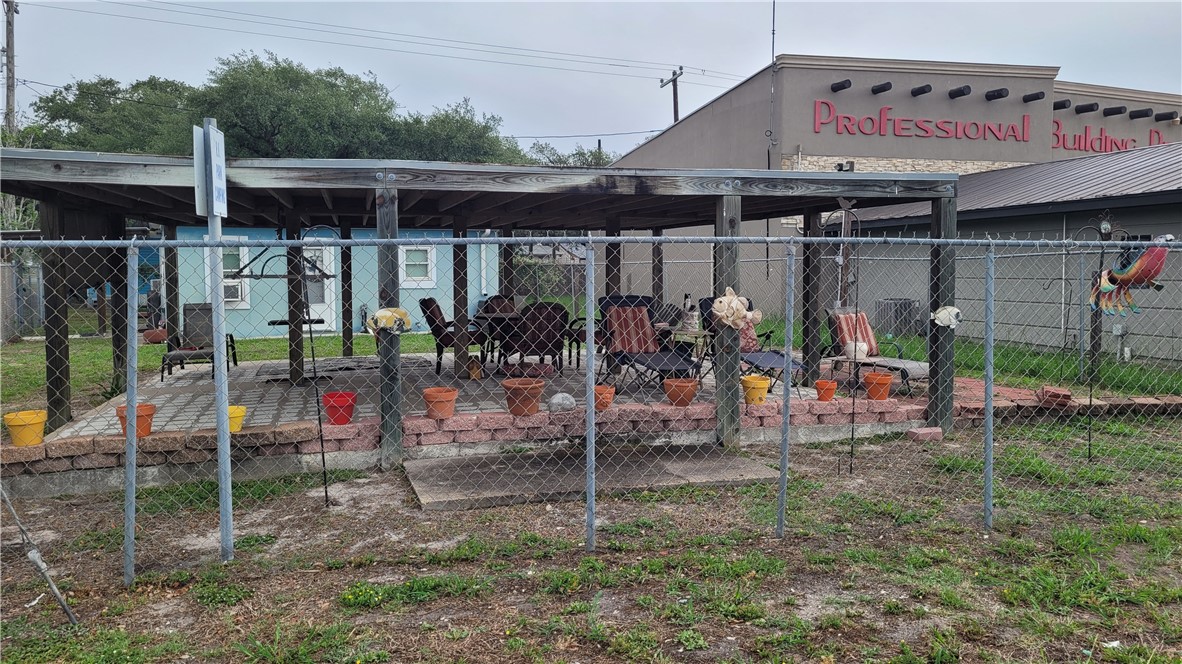 108 N Hood Street Rockport TX 78382