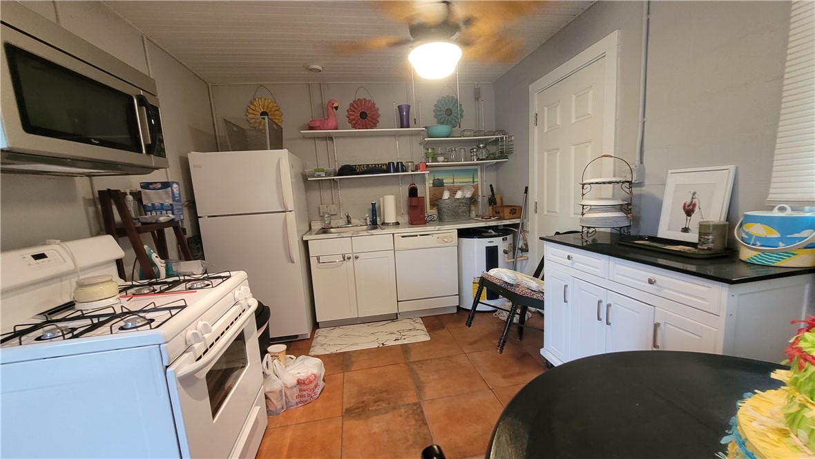 108 N Hood Street Rockport TX 78382