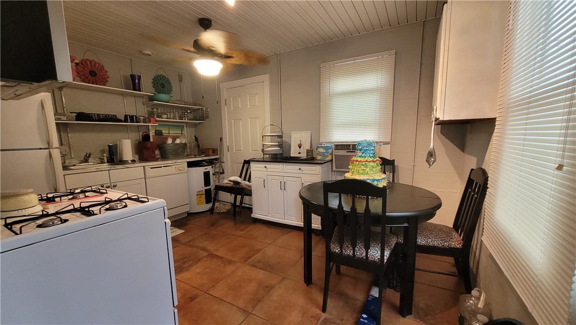 108 N Hood Street Rockport TX 78382
